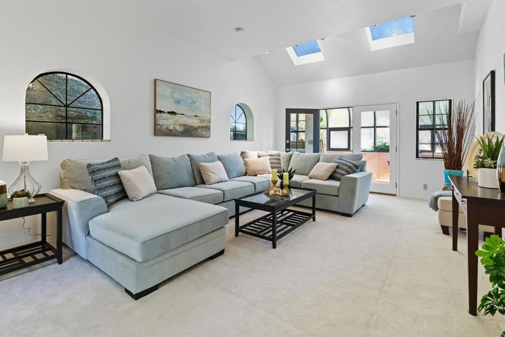 600 Nicasio Way