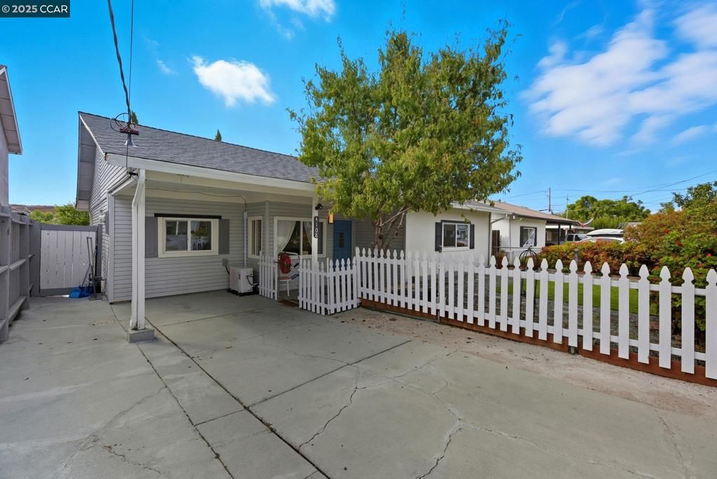 Photo of 4108 Irene Dr Dr, Martinez, CA 94553 (MLS # 41115102)