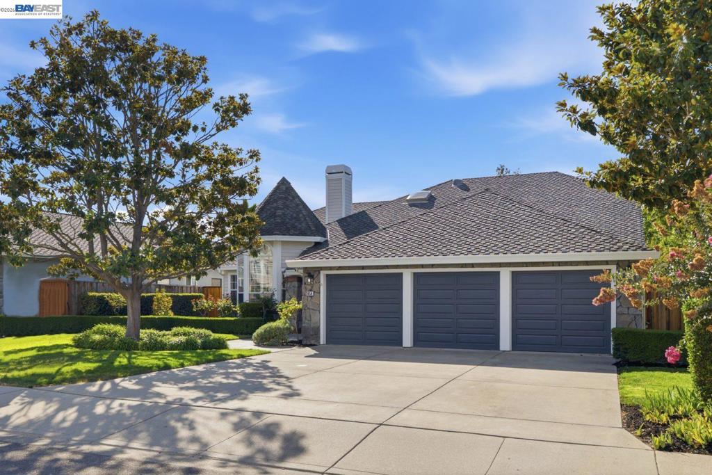 2956 Amoroso Ct