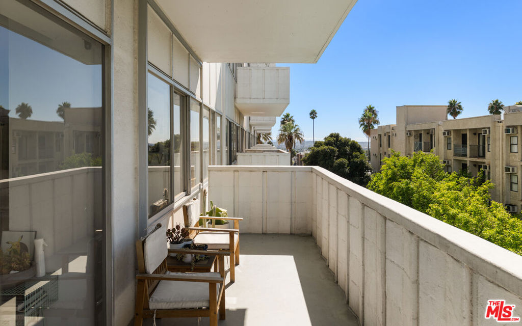 7135 Hollywood Boulevard 509