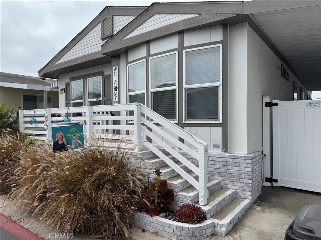 21851 21851 Newland 279