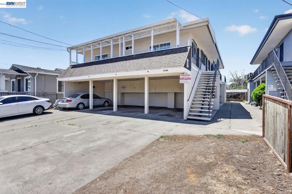 2841 Octavia St