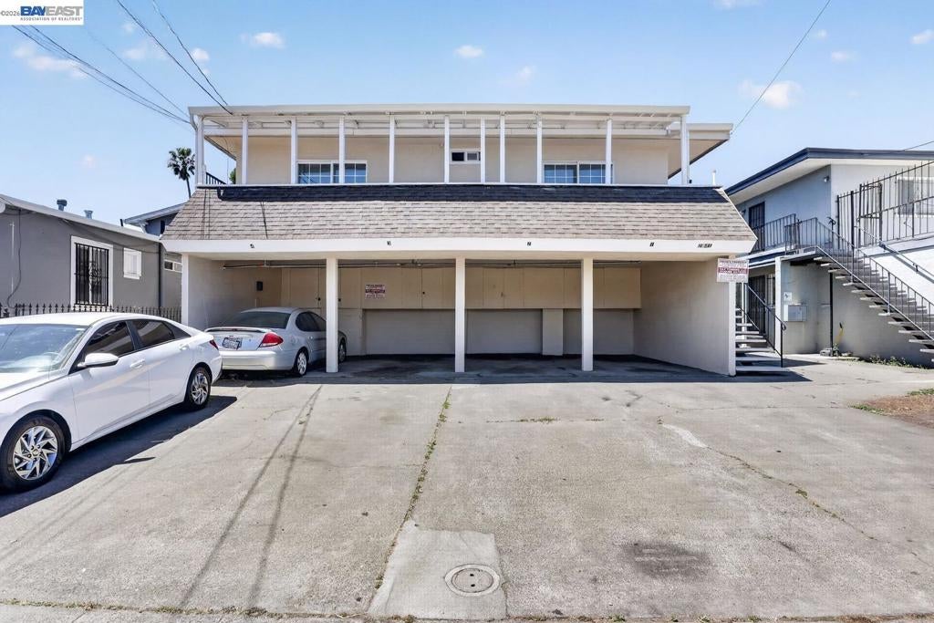 2841 Octavia St