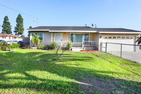Photo of 13392 Lucille St, Garden Grove, CA 92844 (MLS # PW25278790)