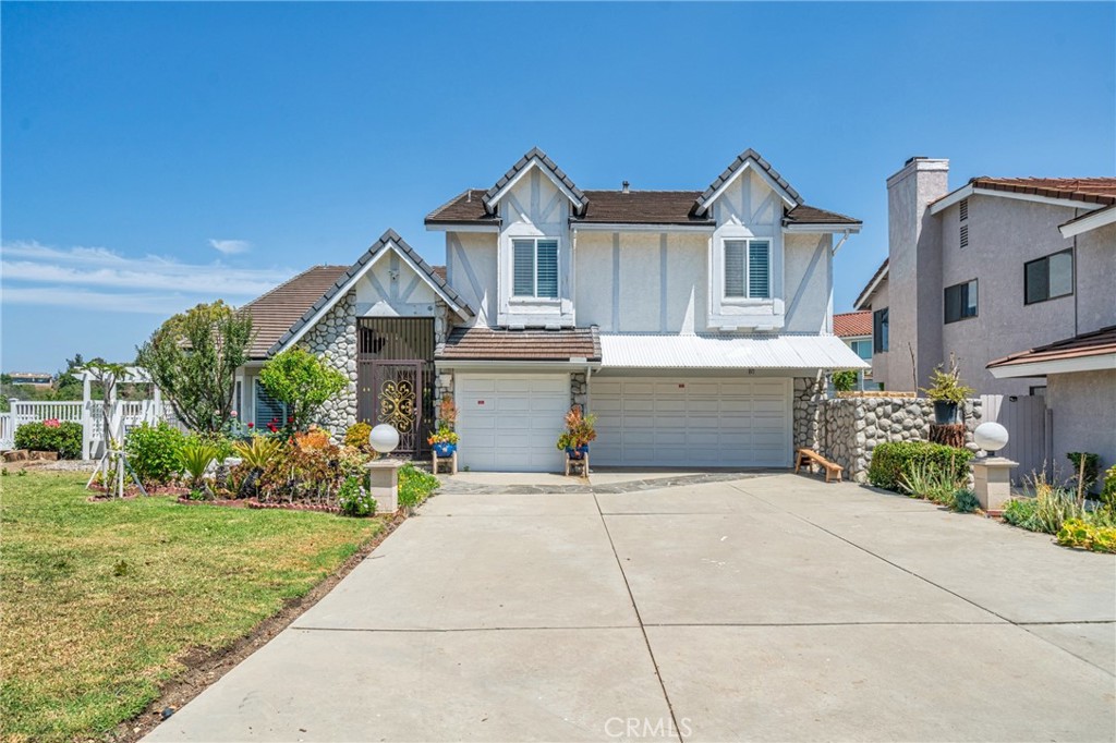 24300 Knoll Court