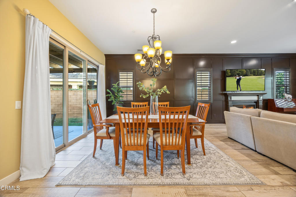 627 E Orange Blossom Way E