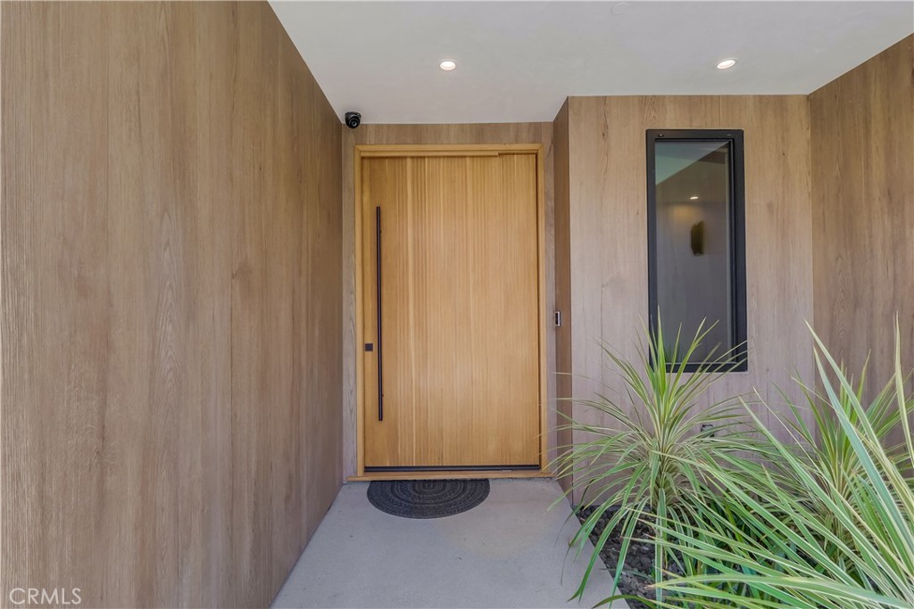 Properties 3 5109 Bluebell Avenue