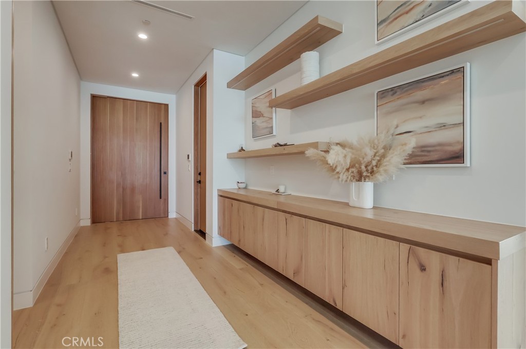 Properties 4 5109 Bluebell Avenue