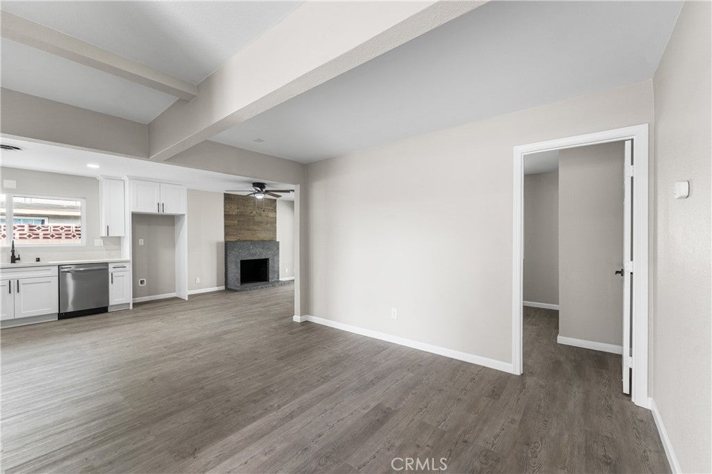 139 E Avenue Q7