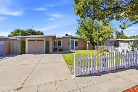 Photo of 1573 Havana Drive, San Jose, CA 95122 (MLS # ML82060323)