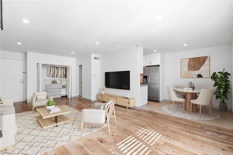 Photo of 1735 N Fuller Ave Ave #330, Los Angeles, CA 90046 (MLS # CV26089651)