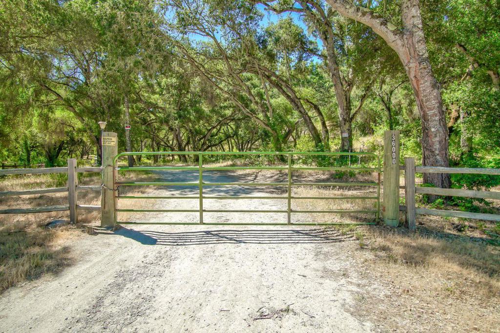 Creek Ranch, Carmel Valley Road