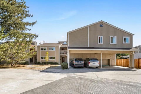 Photo of 822 Cedar Street #A, Redwood City, CA 94063 (MLS # ML82061749)