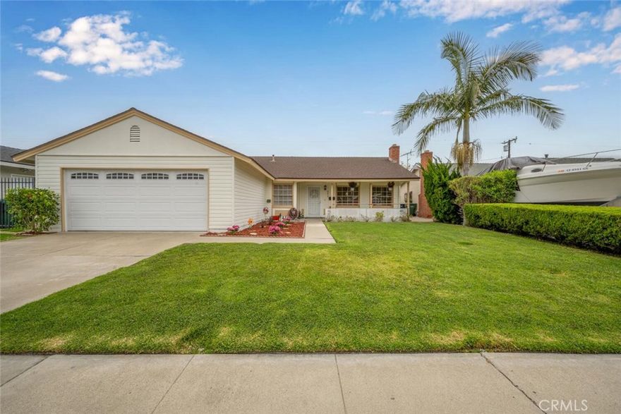 Charming 4 bedroom, 2 bath home in the highly sought after Circle View Elementary/Sunkist Plaza neighborhood of Huntington Beach. Centrally located just minutes from the 405, soon to be reimagined Westminster Mall with new restaurant’s/shopping, Bella Terra, Marina High School, Meadowlark golf course, area beaches and more. Beautifully maintained landscaping with flowers greats you at the front of the home and the large and lush backyard is perfect for entertaining.

The home features new paint, new carpet, new light fixtures and previously updated hall bath as well as scraped ceilings. 

Open concept family room, dining, bar/breakfast nook provide ample seating for guests and plenty of storage. Inside laundry is a plus and is located just beyond the kitchen at the rear of the home. The spacious master bedroom boasts an ensuite bath and dual closets. Don’t miss this opportunity to make this beautiful home yours!