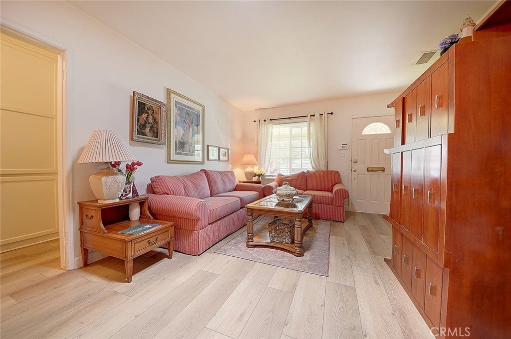 3441 W 175th Street