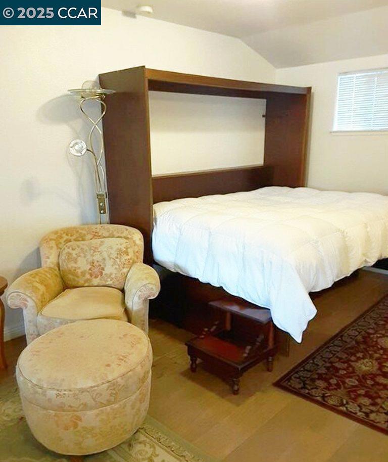 ALAMO HILLS - Residential