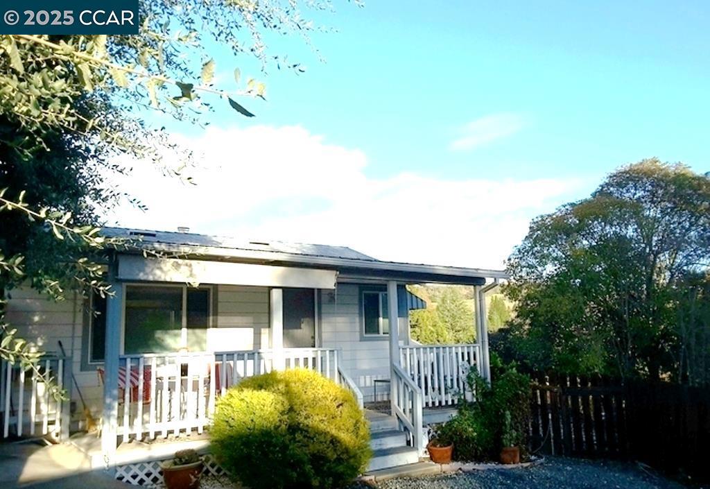 ALAMO HILLS - Residential