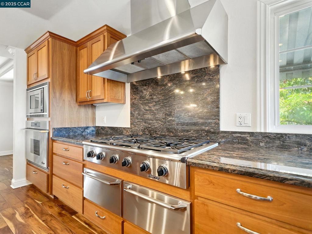 ALAMO HILLS - Residential