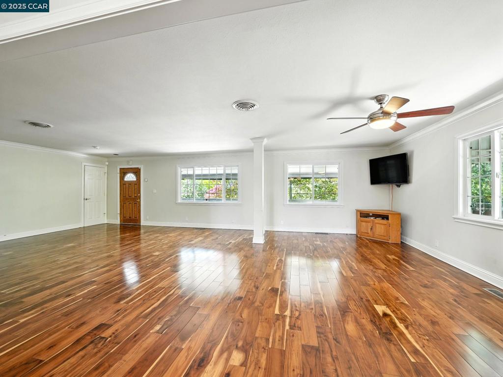 ALAMO HILLS - Residential