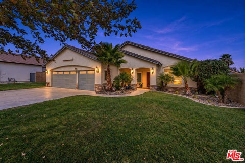 Photo of 4619 Cinnabar Avenue, Palmdale, CA 93551 (MLS # 26102631)