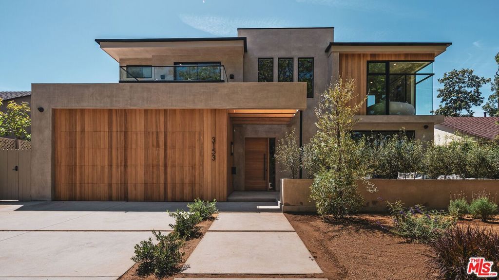 Photo of 3153 Purdue Avenue, Los Angeles, CA 90066 (MLS # 26740895)