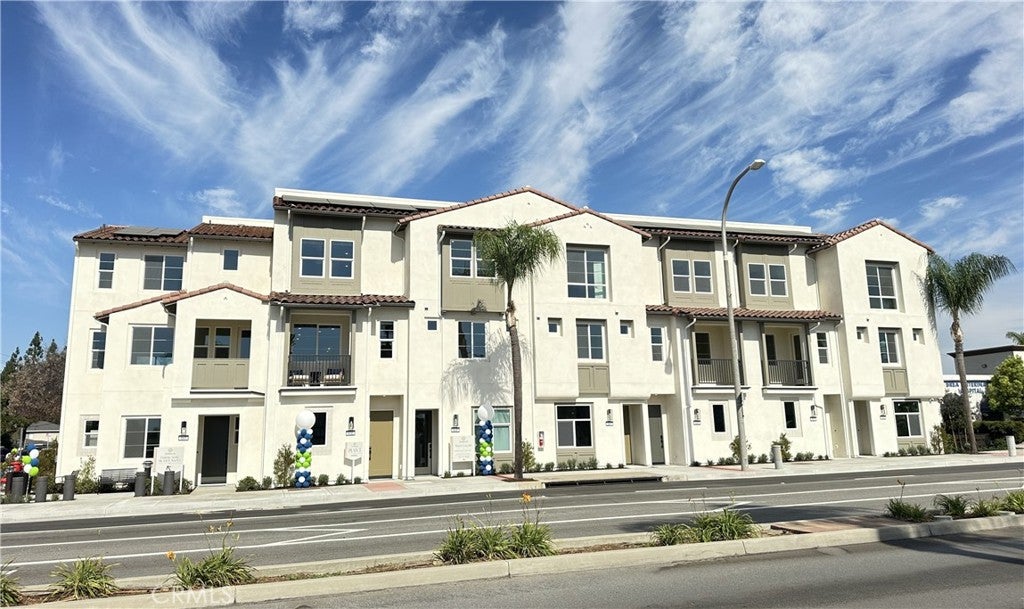685 S Brea Boulevard 103