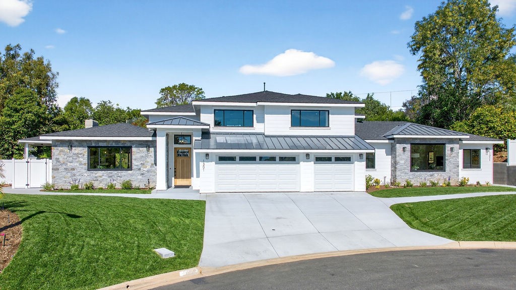 1301 Smokewood Drive