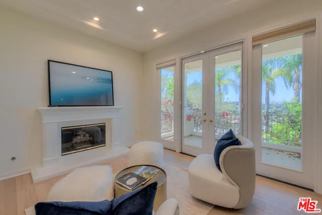 Tarzana, California 91356, United States, 6 Bedrooms Bedrooms, ,7 BathroomsBathrooms,Residential,Active,168328