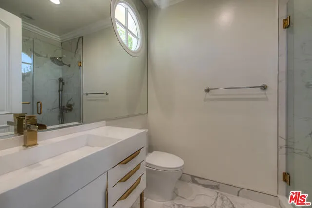 Tarzana, California 91356, United States, 6 Bedrooms Bedrooms, ,7 BathroomsBathrooms,Residential,Active,168328