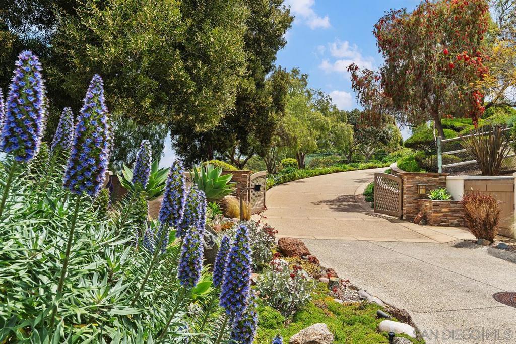 Rancho Santa Fe - Residential