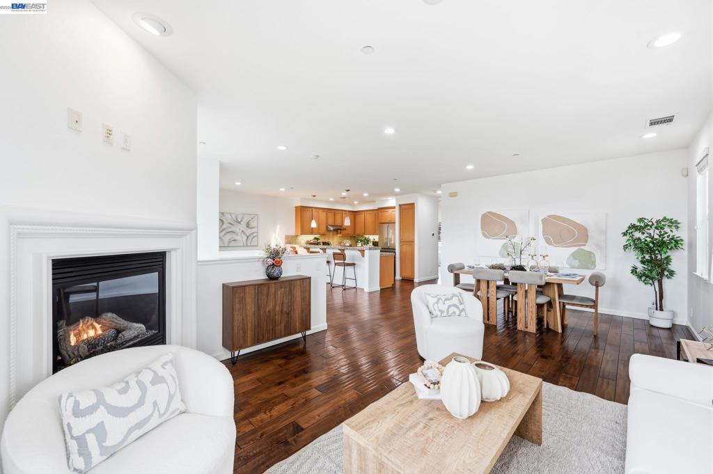 4822 Portola Redwood Ln