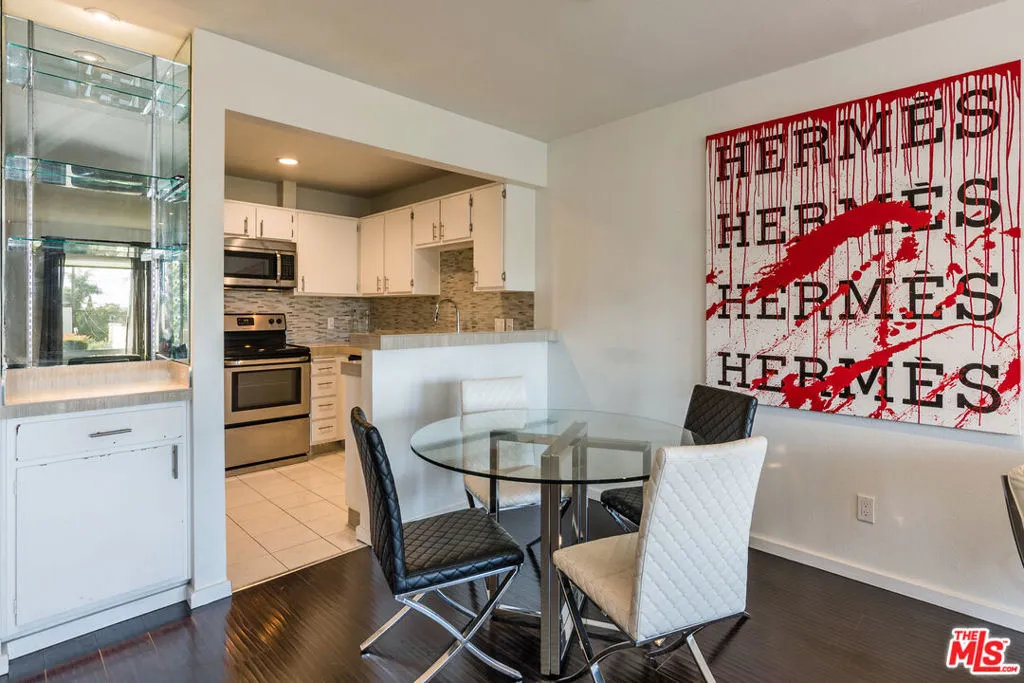 West Hollywood, California 90069, United States, 1 Bedroom Bedrooms, ,1 BathroomBathrooms,Residential,Active,183434