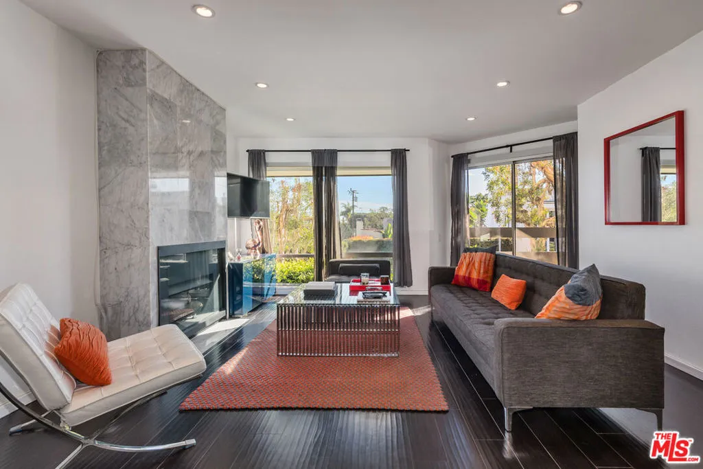 West Hollywood, California 90069, United States, 1 Bedroom Bedrooms, ,1 BathroomBathrooms,Residential,Active,183434