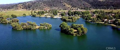 Photo of 29580 Starland Dr, Tehachapi, CA 93561 (MLS # SB26050429)