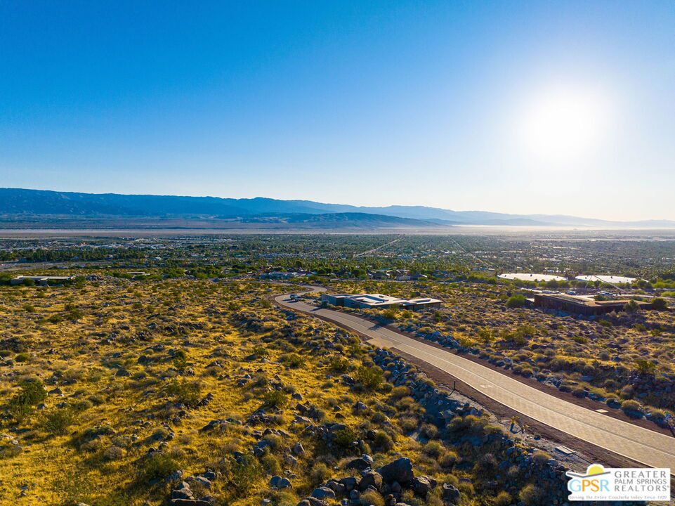 Desert Palisades - Land
