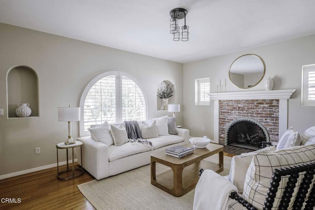 Properties 4 1779 Morada Place