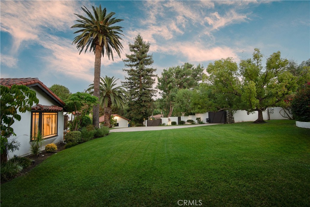 4500 Petit Avenue