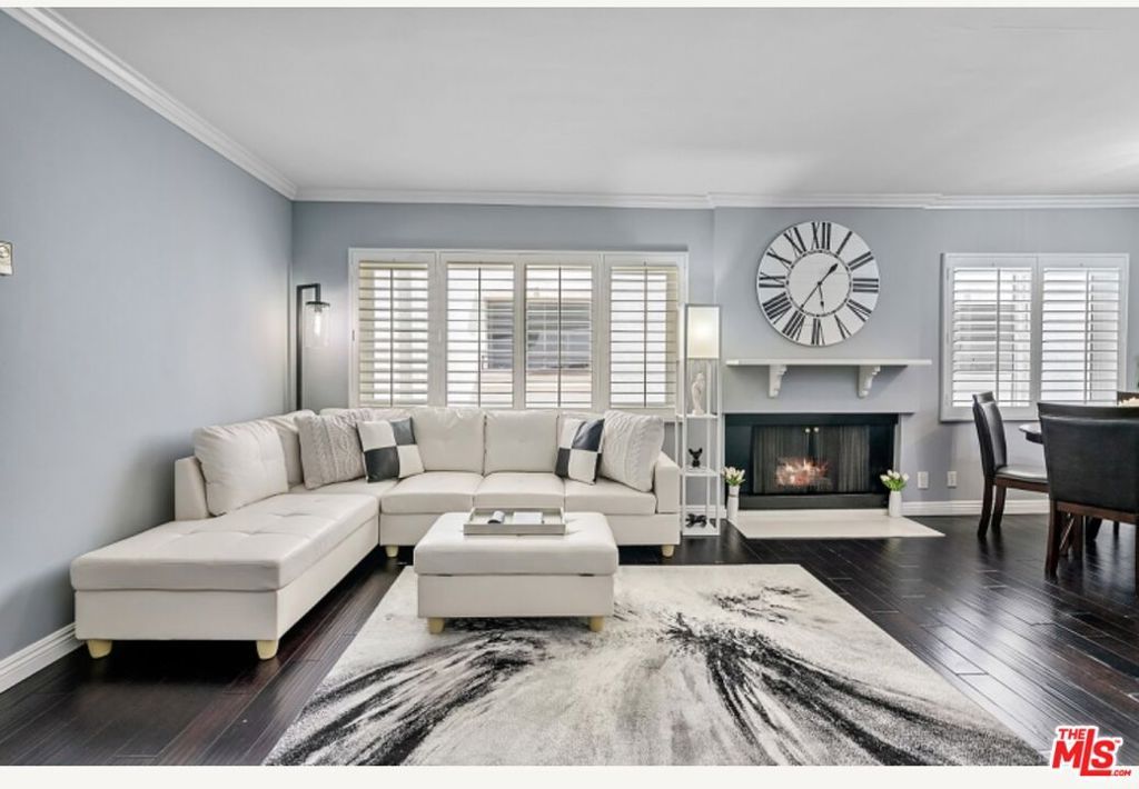 Photo of 11639 Chenault Street #404, Los Angeles, CA 90049 (MLS # 25602923)