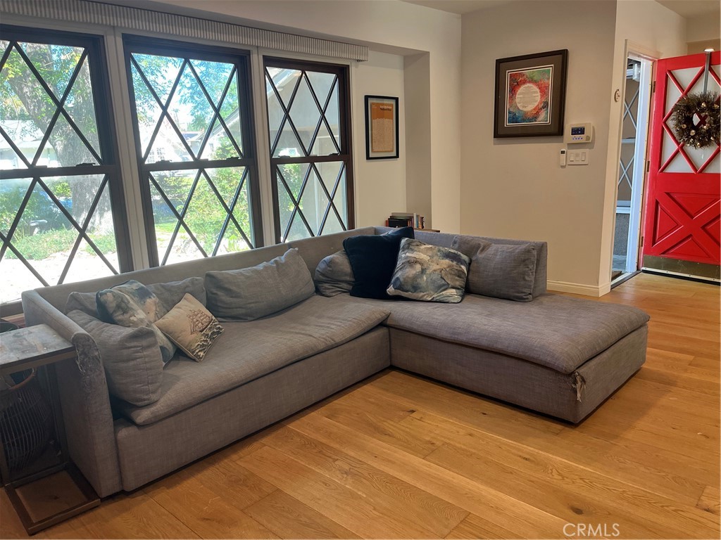 18624 Gledhill Street