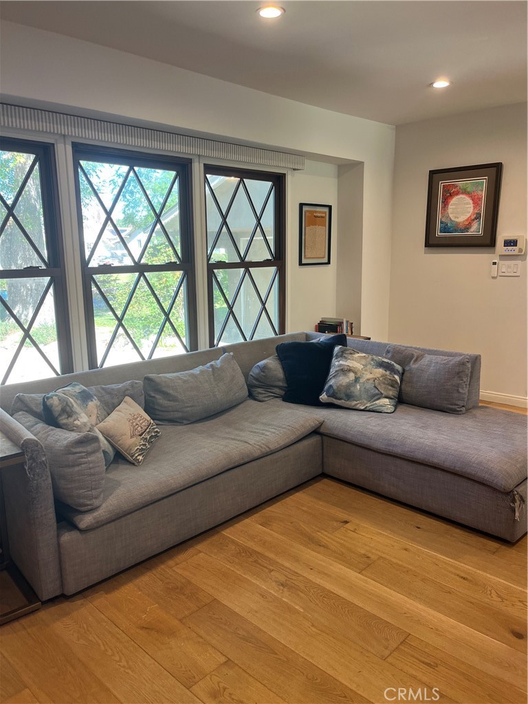 18624 Gledhill Street