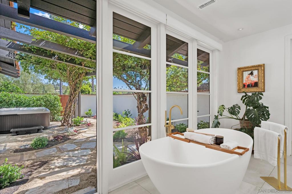 Rancho Santa Fe - Residential