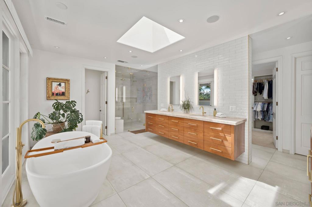 Rancho Santa Fe - Residential