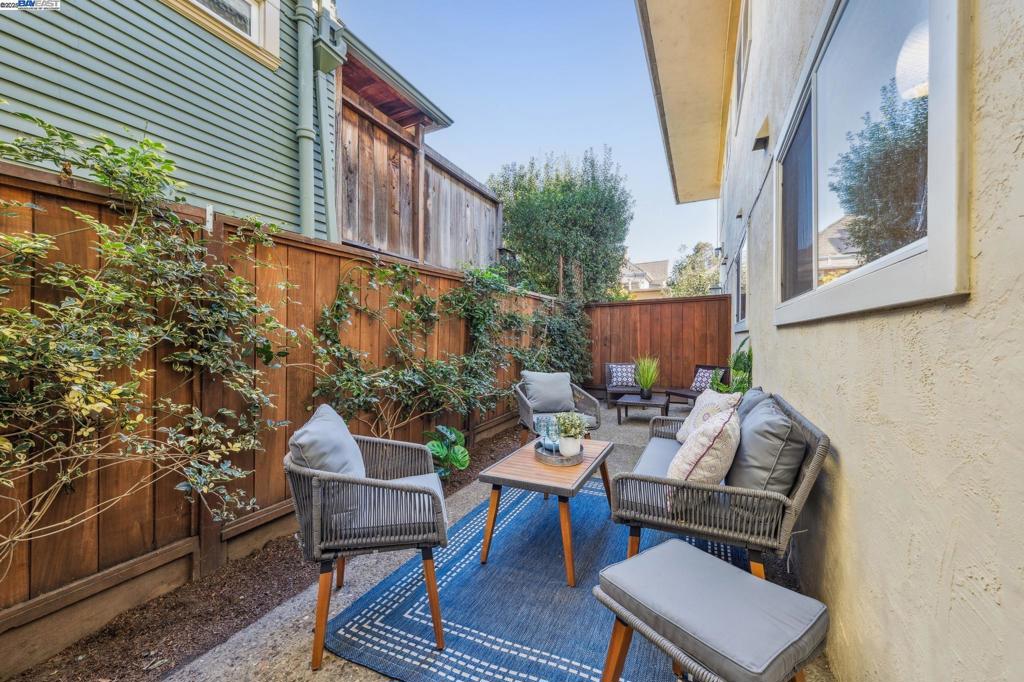 ROCKRIDGE - Residential