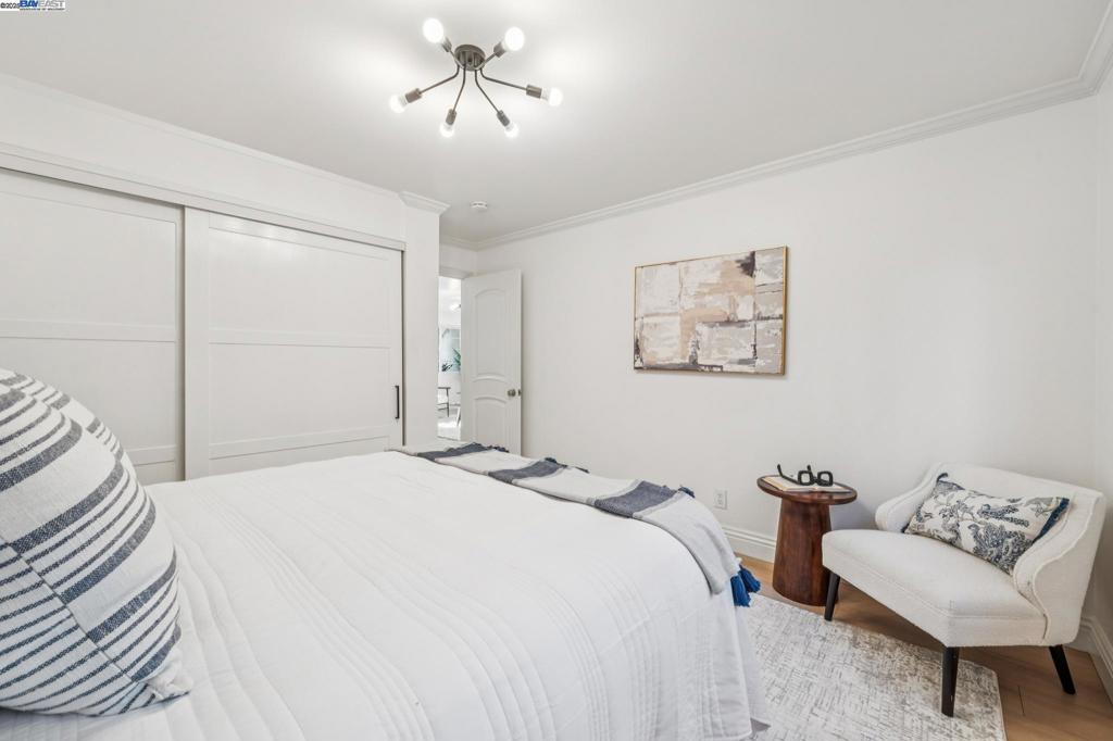 ROCKRIDGE - Residential