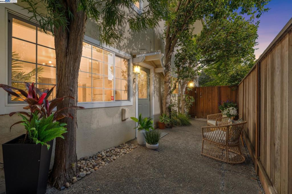 ROCKRIDGE - Residential