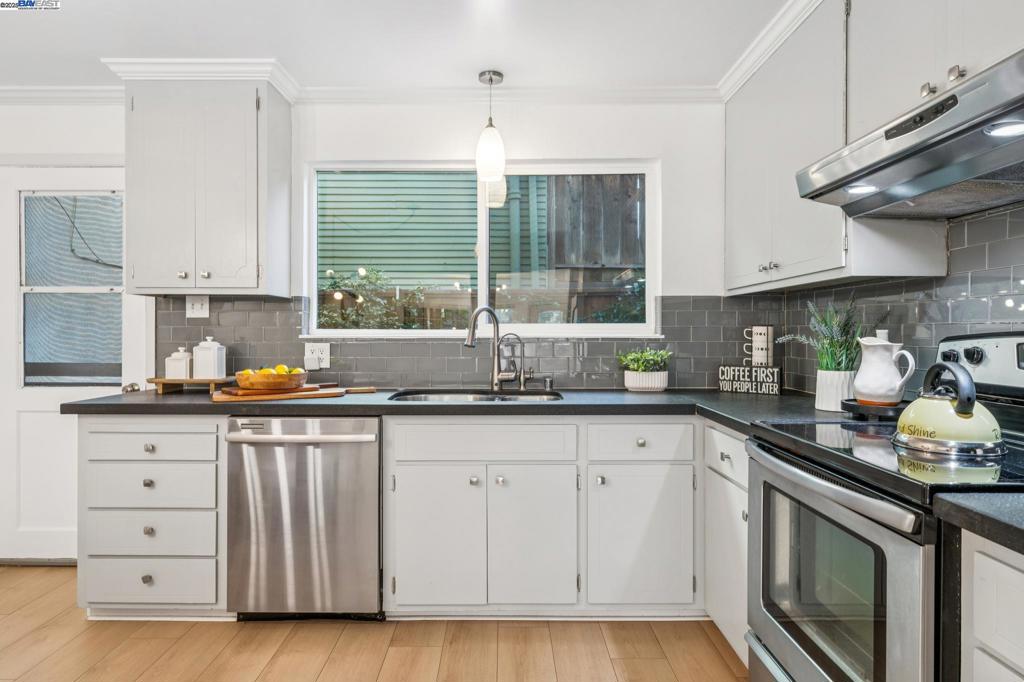 ROCKRIDGE - Residential