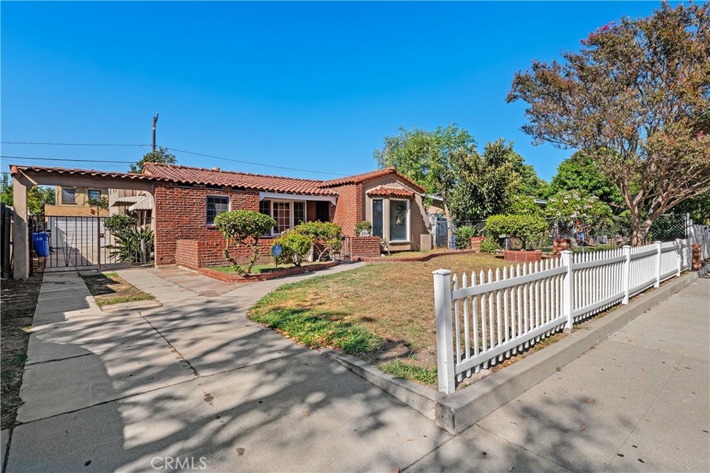 2801 Cudahy ST, Huntington Park CA 90255