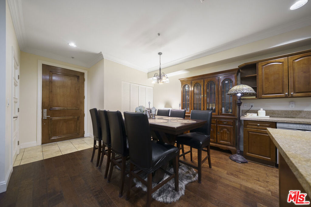 440 S Occidental Boulevard 204