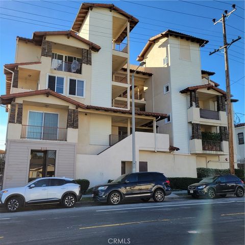 Photo of 815 S Grand Ave., Ave #7, San Pedro, CA 90731 (MLS # SB26012391)