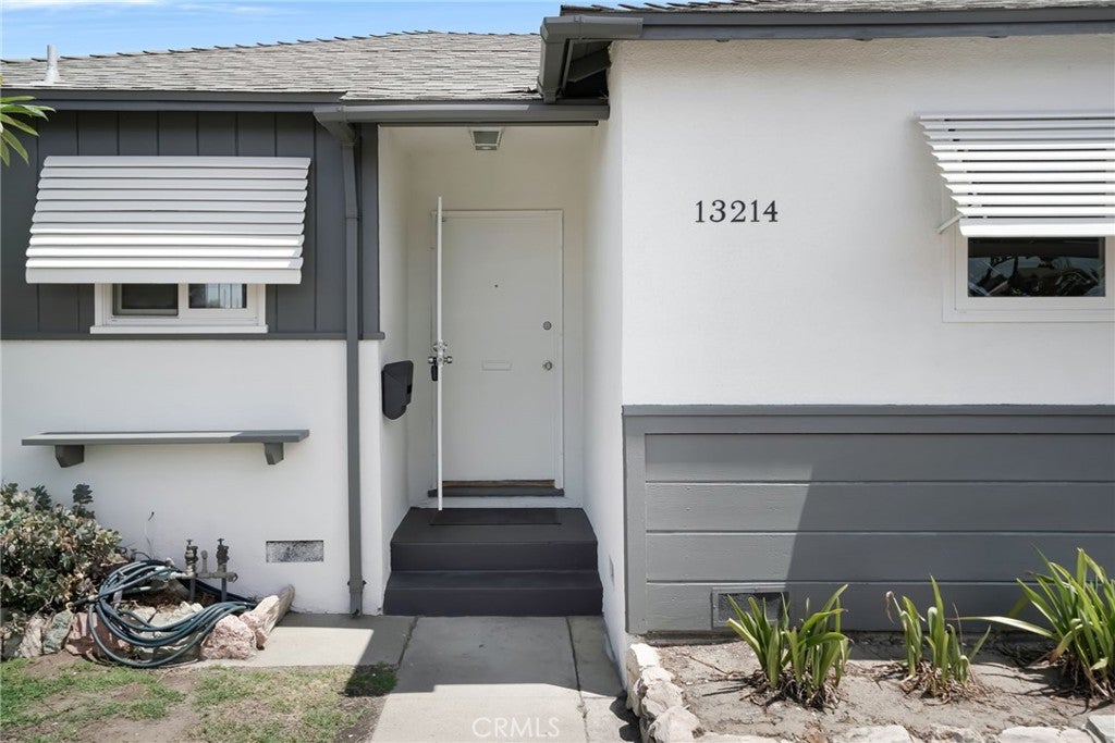 13214 Newmire Avenue